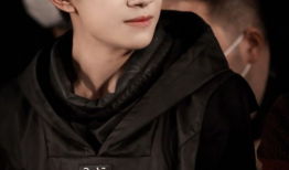 娱乐圈吃瓜爆料照片,照片揭秘明星真实生活瞬间